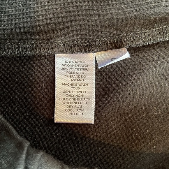 Loft Black Legging, thick and smooth material - Size M - Picture 3 of 6